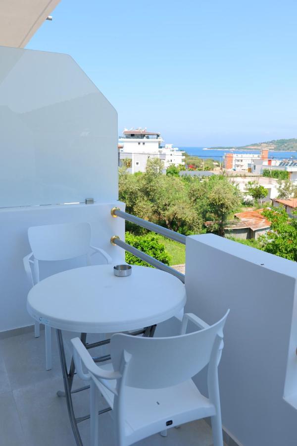 Iljo Apartments Ksamil Buitenkant foto
