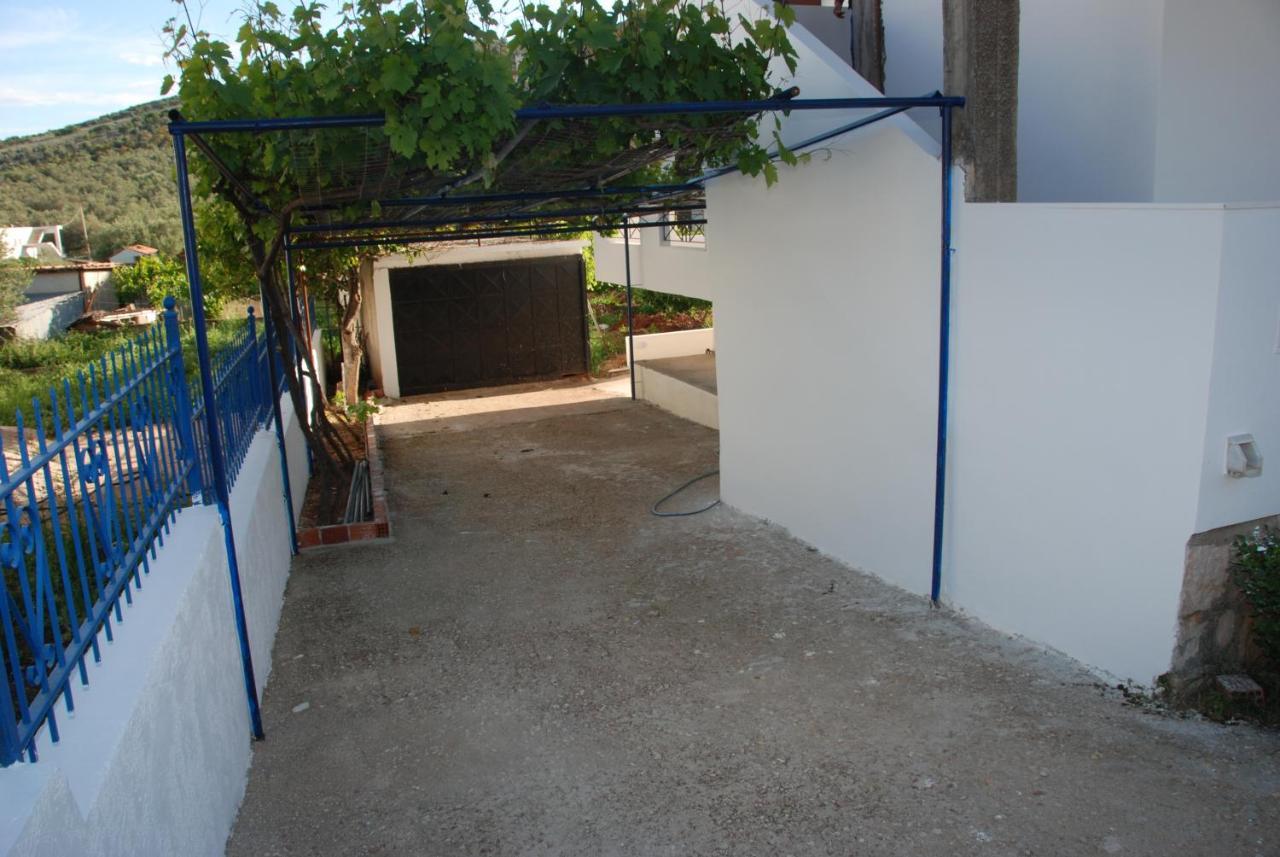 Iljo Apartments Ksamil Buitenkant foto